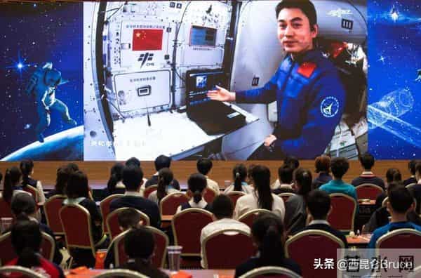 太空有UFO出现吗-王亚平揭秘