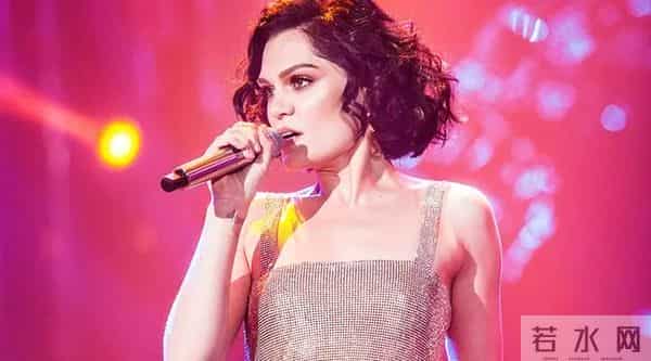 歌星结石姐JESSIEJ官宣得子