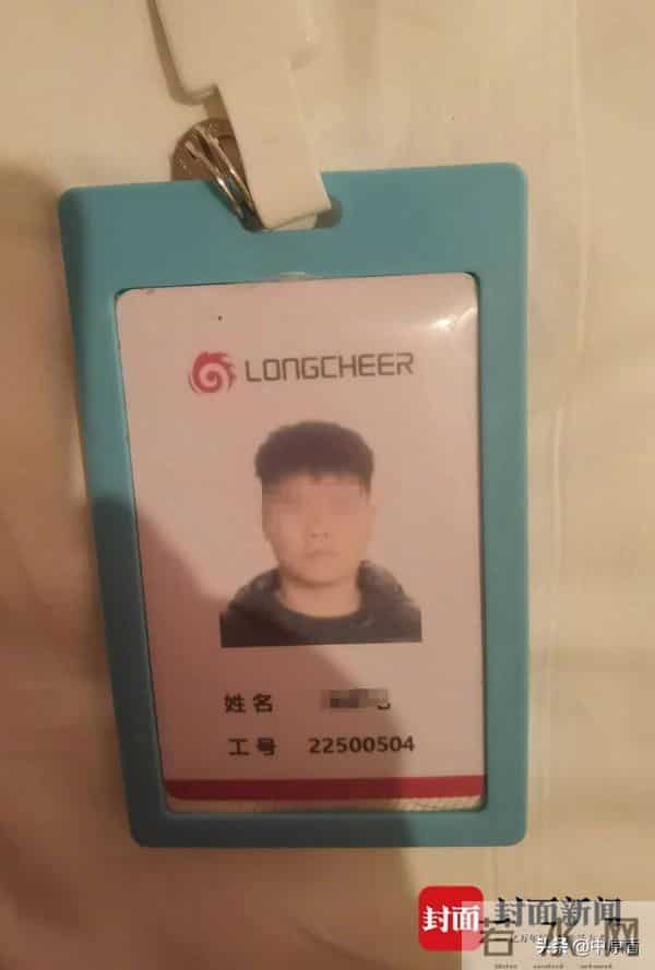 育婴师被曝虐婴-强行灌奶致其骨折