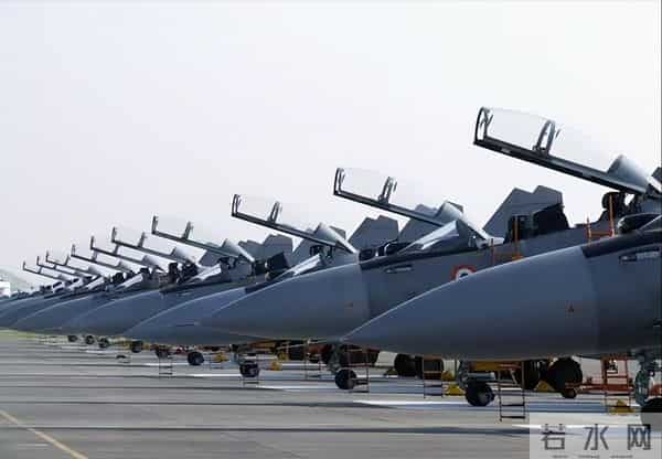 印度飞往俄罗斯客机在阿富汗坠毁