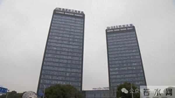 员工月薪6千跳槽被索赔百万