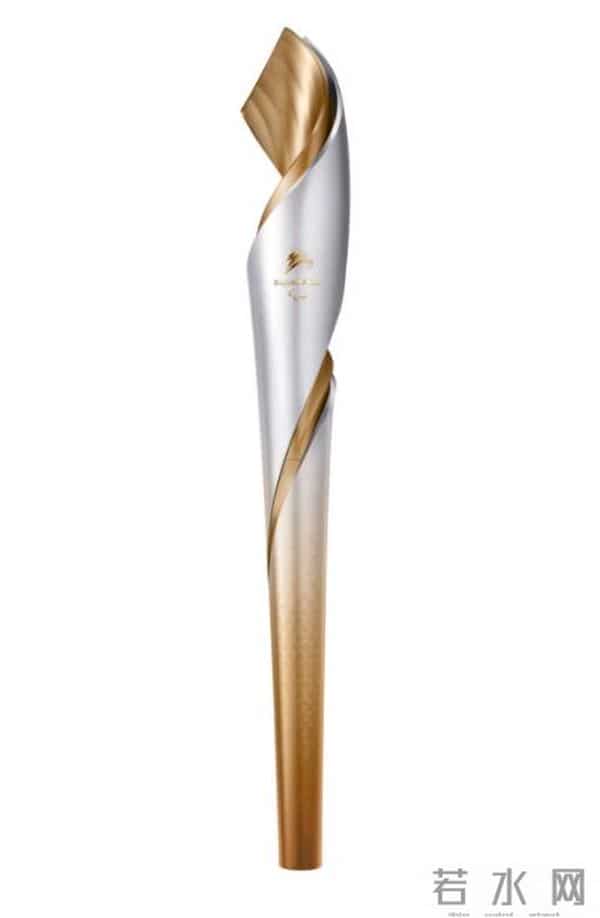 北京冬奥会火炬飞扬亮相