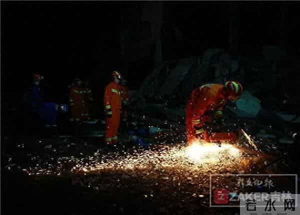 辽宁突发龙卷风 事发地在居民区附近