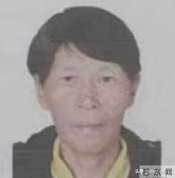 人贩子受审 谈及卖掉亲生子流眼泪