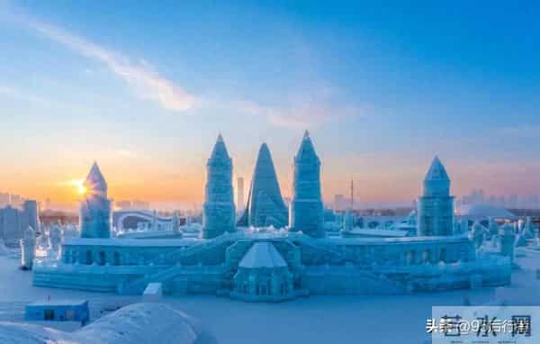 哈尔滨赢麻了 车站景点被“攻陷”