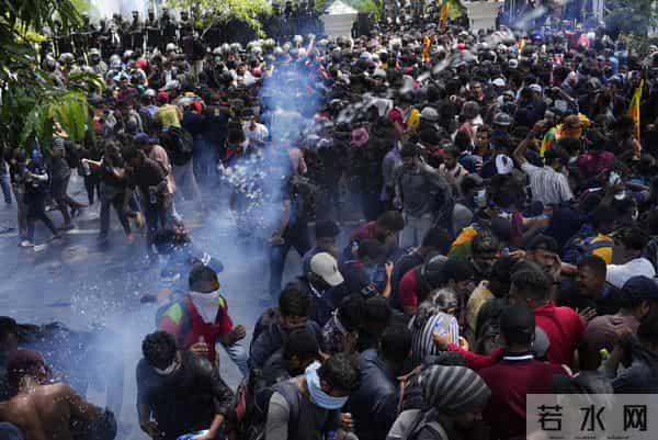 80秒看斯里兰卡大抗议6个时间节点