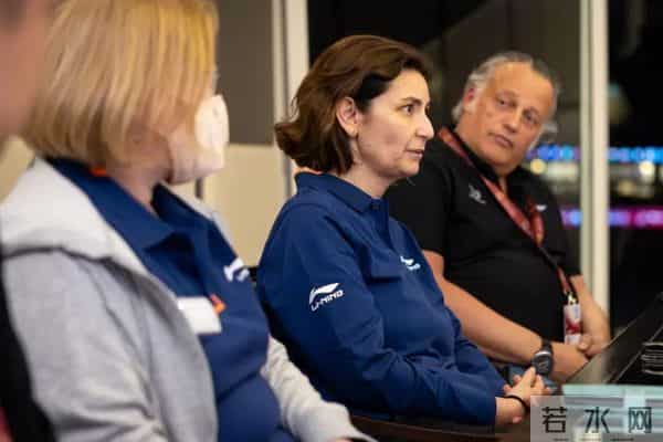 肖战教练向裁判抗议