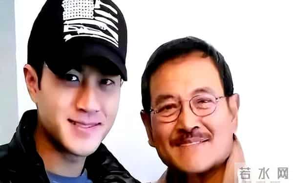 杨幂刘恺威逛超市