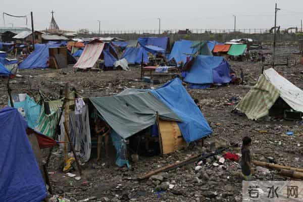 菲律宾警方解救200多名中国公民