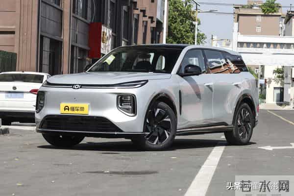 比亚迪宋PLUS冠军版开启预售