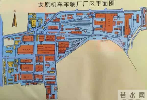 女生餐馆吃饭一抬头发现店家全午睡