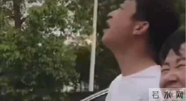 经纪人称余秀华与伴侣已分手