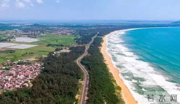 海南一漂流景区五一堵船了