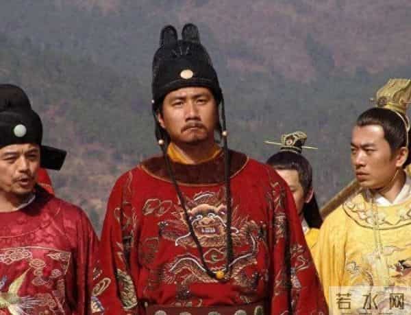 贪官装清廉:坐拥36套房还要租房住