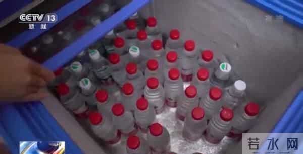 成都免费取水冰柜里的水越取越多