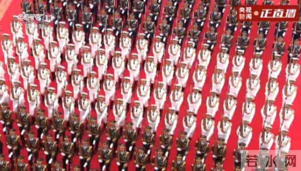 礼兵队伍俯拍太震撼