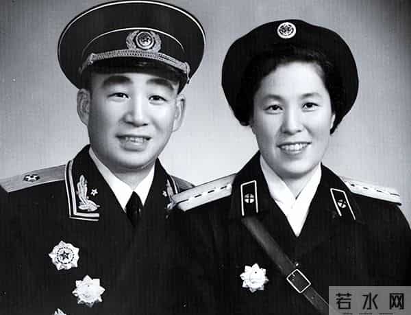 3个亲姐妹嫁给同一单位3名军官