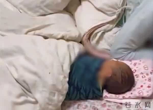 女孩生完孩子住旅馆