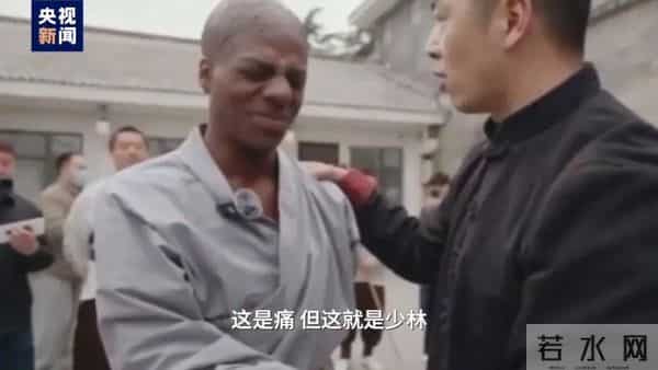 网红甲亢哥在挪威遭粉丝围攻