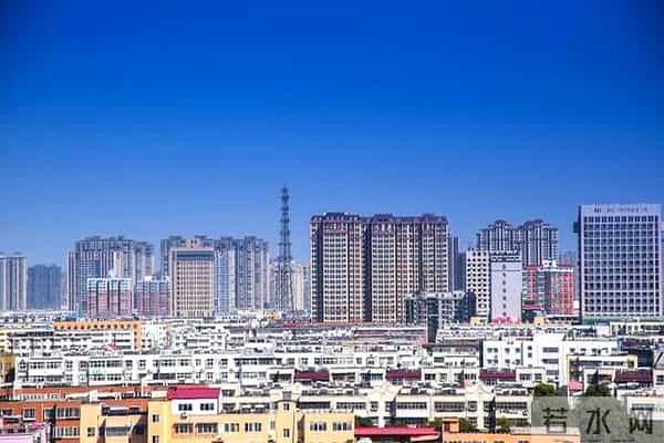 专家建议农民在县城买房住