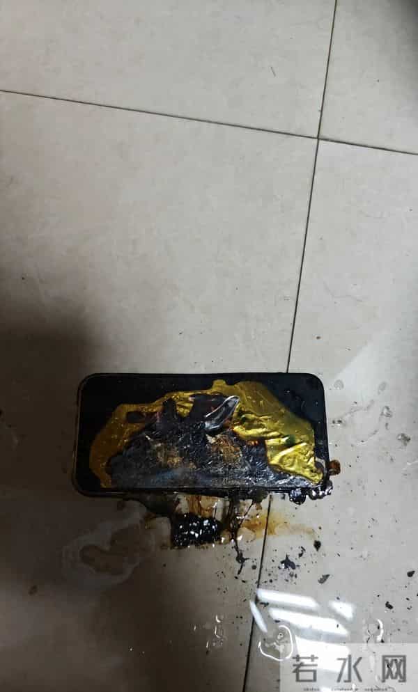 苹果手机充电爆炸