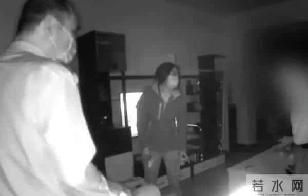 男子报警称家里全是虫