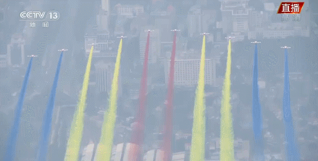 礼兵队伍俯拍太震撼了