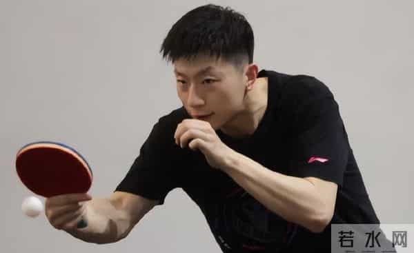 马龙谈看樊振东单打落泪