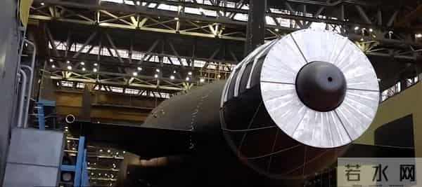 克里米亚大桥爆炸瞬间-火海掩埋车辆