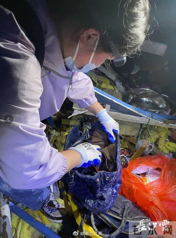 武汉突发9级龙卷风 有多人受伤