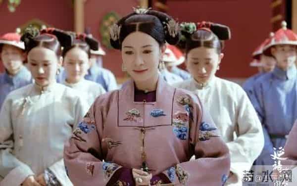 佘诗曼回应蛇精脸