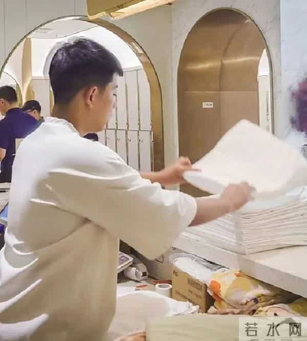 沈阳一洗浴中心回应租赁爸爸服务