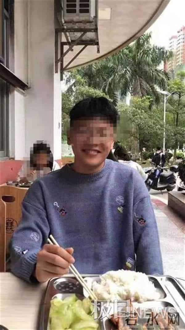 高校通报新生入学3天篮球场猝死