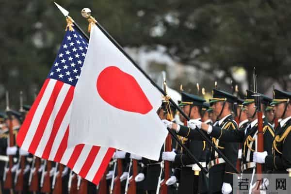 外长现场读宪法谈台湾问题