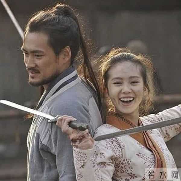 唐人三宝,永远的唐人三宝！刘诗诗袁弘为胡歌新片包场，杨幂则噤声