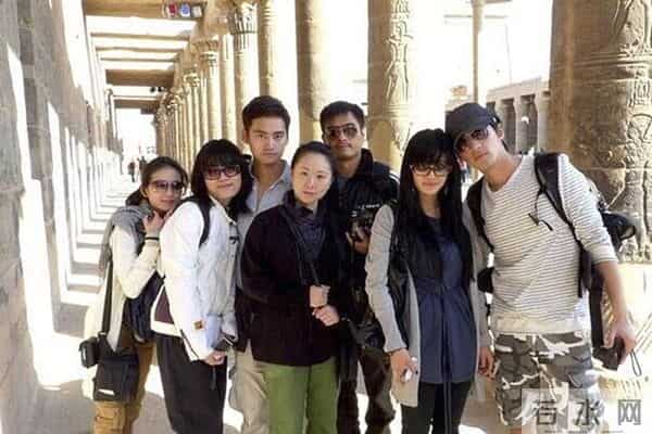 唐人三宝,永远的唐人三宝！刘诗诗袁弘为胡歌新片包场，杨幂则噤声