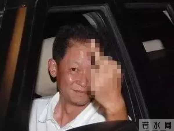 尼坤酒驾,自夸天生车手的陈乔恩酒驾被捕,或许是胡彦斌高晓松的教训没背熟