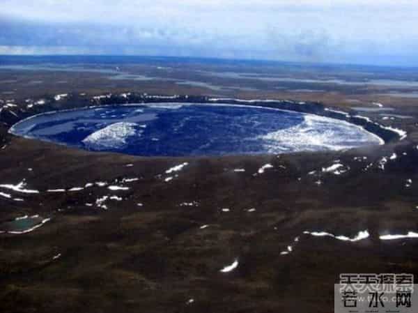 南非金伯利钻石矿坑,不想死就离远点!盘点全世界最诡异最恐怖的地坑