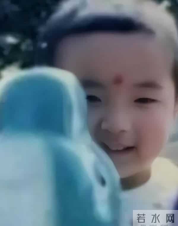 华晨宇透露妈妈因癌症去世,华晨宇妈妈周忆:儿子被骂很心痛,离世前最大心愿是儿子婚姻幸福