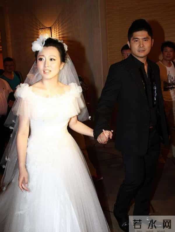 潘长江女儿潘阳追悼会,富豪石磊：潘长江是我岳父，不管潘阳红不红，她都是我的财政管家