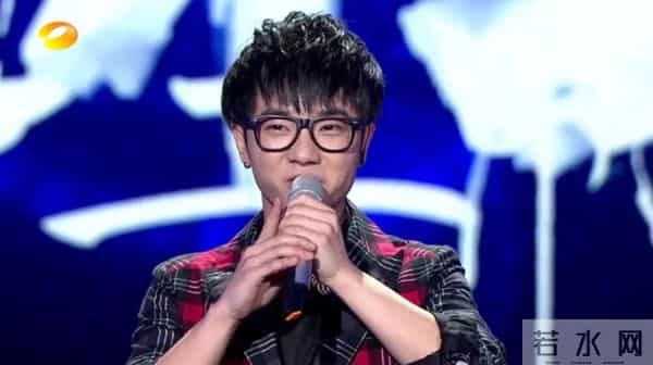 华晨宇透露妈妈因癌症去世,华晨宇妈妈周忆:儿子被骂很心痛,离世前最大心愿是儿子婚姻幸福