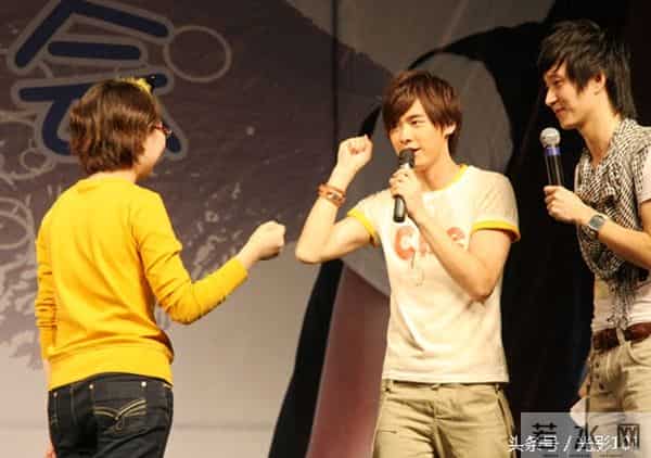 萧亚轩被软禁,爆明星商演惨事：李易峰被恐吓，萧亚轩被软禁，蔡少芬曾遭绑架！