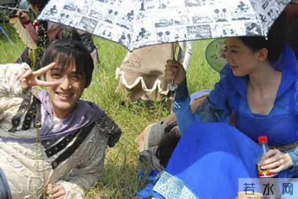 唐人三宝,永远的唐人三宝！刘诗诗袁弘为胡歌新片包场，杨幂则噤声