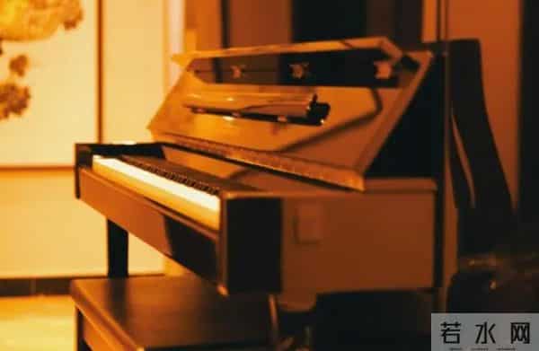 华晨宇透露妈妈因癌症去世,华晨宇妈妈周忆:儿子被骂很心痛,离世前最大心愿是儿子婚姻幸福