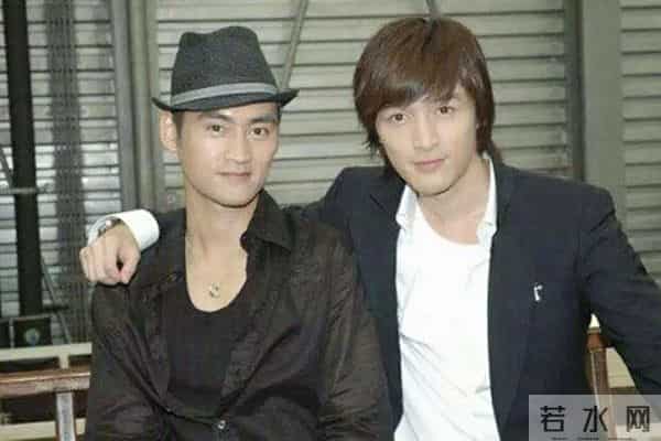 唐人三宝,永远的唐人三宝！刘诗诗袁弘为胡歌新片包场，杨幂则噤声