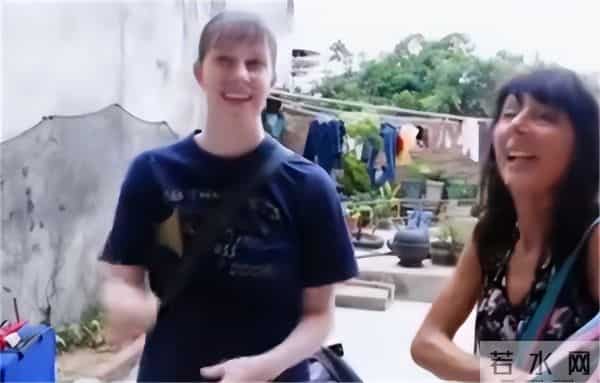 2011年黄历,洋媳妇嫁到中国，很不能理解：为什么中国结婚还要选日子？