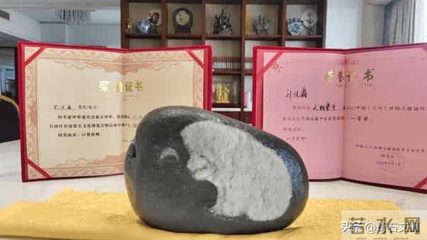 石猴价格,从价值3500元的石头，看“天狗望月”如何突破350万惊艳成交？