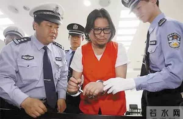 尼坤酒驾,自夸天生车手的陈乔恩酒驾被捕,或许是胡彦斌高晓松的教训没背熟