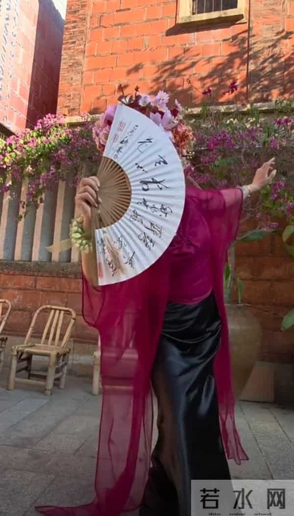 祸从口出?催生刘嘉玲、"内涵"张柏芝的何赛飞,让内娱沉默