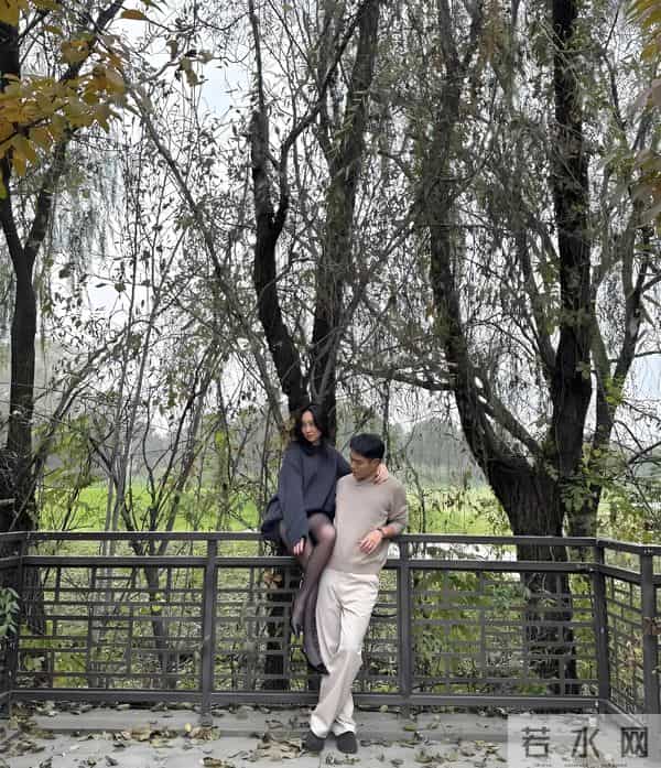 杨佑宁媳妇身材简直堪比梦露啊,肉肉的性感又火辣 看得人目不转睛